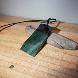 Recurved Toki – Kawakawa with Character