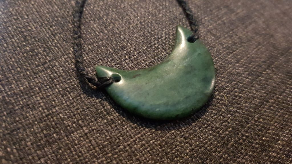 Ako pounamu greenstone maori carving campbell potter kawakawa nz new ...