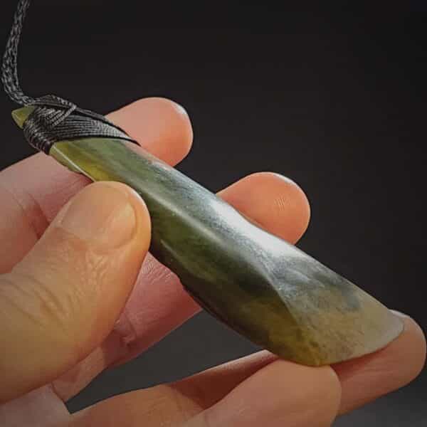 Toki marsden flower jade, putiputi pounamu, natural rough back (11) Toki marsden flower jade, putiputi pounamu, natural rough back (11)
