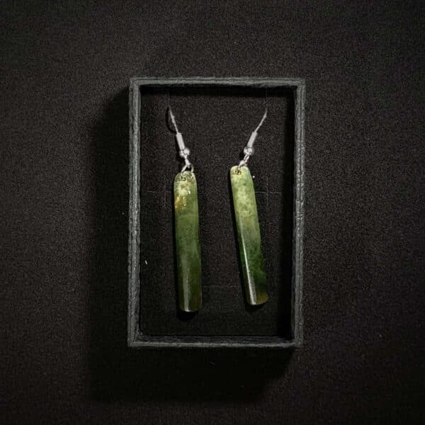 pounamu earrings marsden flower jade roimata (2)