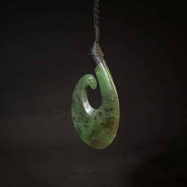 pounamu hei matau, totoweka (6) pounamu hei matau, totoweka (6)