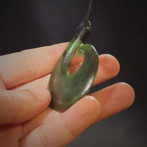 pounamu hei matau, totoweka (9) pounamu hei matau, totoweka (9)