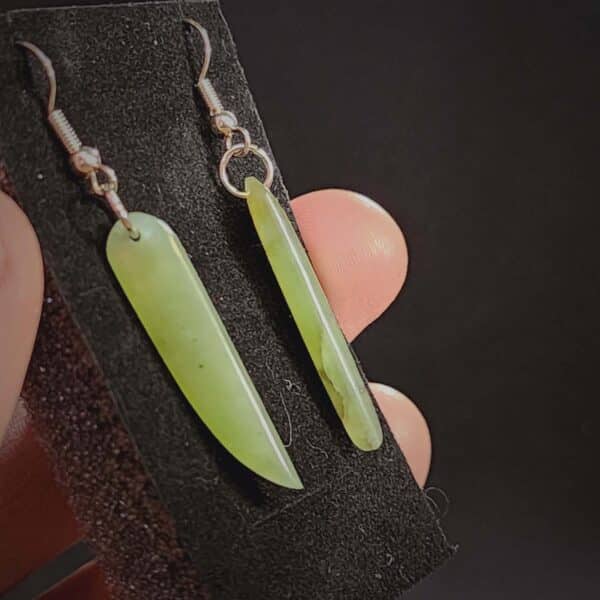 Pounamu, earrings, pointed, roimata (5) Pounamu, earrings, pointed, roimata (5)