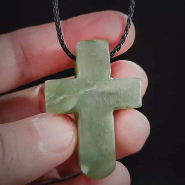 cross, crucifix, pounamu, jade, taonga (4) cross, crucifix, pounamu, jade, taonga (4)