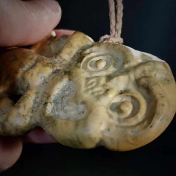 hei tiki, tiki, taonga, raukaraka, pounamu, maori, campbell carving (13) hei tiki, tiki, taonga, raukaraka, pounamu, maori, campbell carving (13)