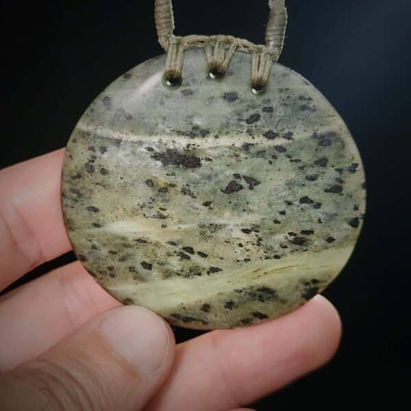 pounamu, porohita, dics, circle, kokopu, taonga, maori (6) pounamu, porohita, dics, circle, kokopu, taonga, maori (6)