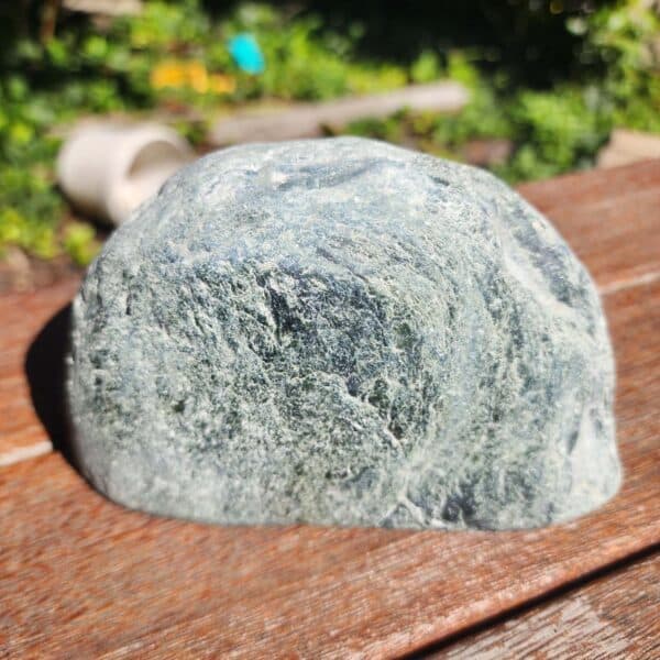 Pounamu, display, touchstone, greenstone, taonga (2) Pounamu, display, touchstone, greenstone, taonga (2)