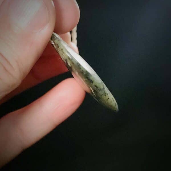 kōuma, breastplate, kokopu, pounamu, maori, taonga (1) kōuma, breastplate, kokopu, pounamu, maori, taonga (1)