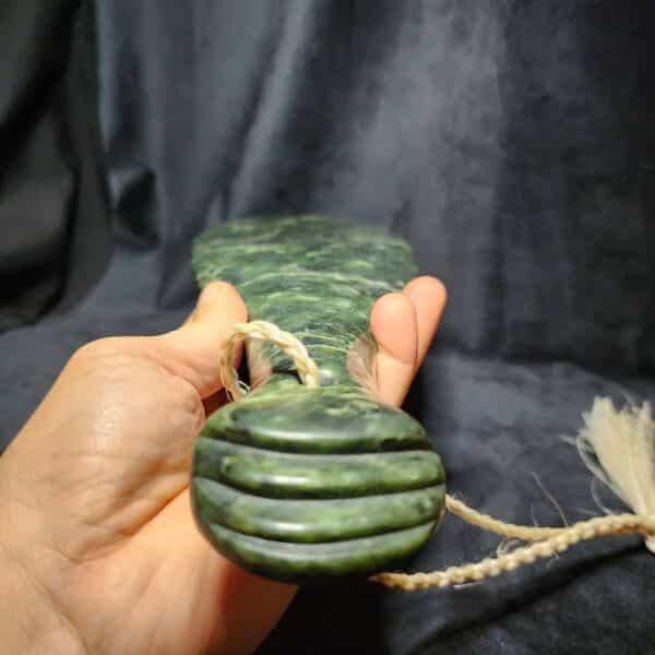 Mere, pounamu, kawakawa, taonga, weapon, muka, maori (6) Mere, pounamu, kawakawa, taonga, weapon, muka, maori (6)