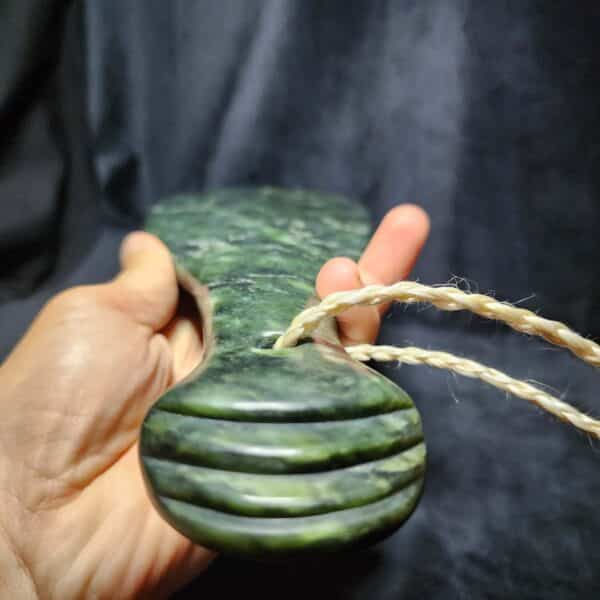 Mere, pounamu, kawakawa, taonga, weapon, muka, maori (7) Mere, pounamu, kawakawa, taonga, weapon, muka, maori (7)