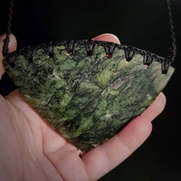 douglas creek, pounamu, taonga, tāonga, maori kōuma (8) douglas creek, pounamu, taonga, tāonga, maori kōuma (8)