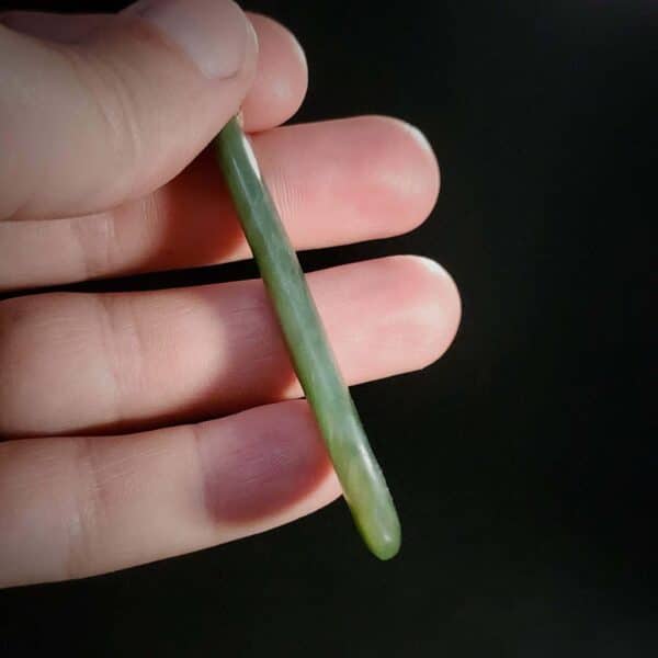 kapeu, pounamu, kahurangi, kawakawa, taonga, mÄori (6) kapeu, pounamu, kahurangi, kawakawa, taonga, mÄori (6)