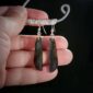 PAU04 Williiamsonite drop earring short, tangiwai, pounamu (6)