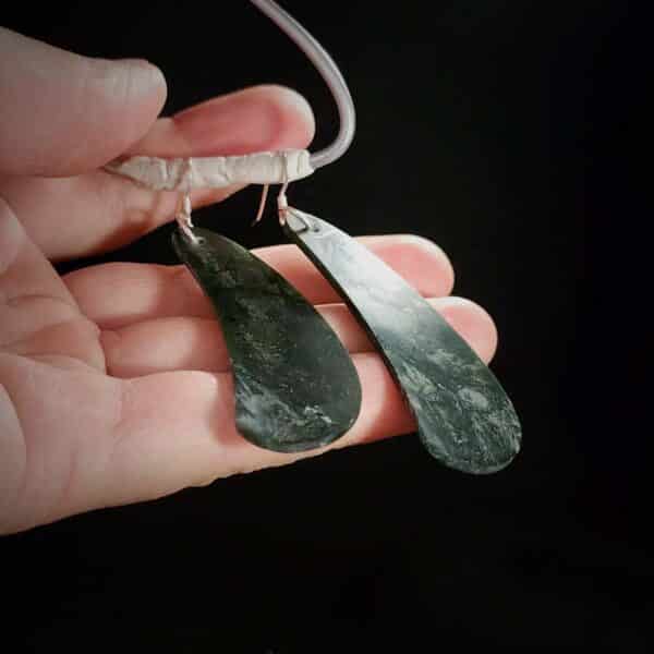 PAU07 Emerald green tangiwai earrings large, pounamu, taonga (1) PAU07 Emerald green tangiwai earrings large, pounamu, taonga (1)