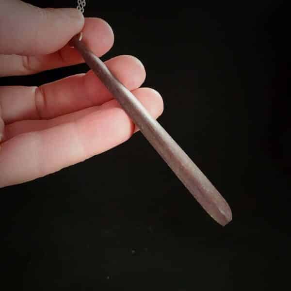 PAU08 Aroha roimata and earring set, taonga (2) PAU08 Aroha roimata and earring set, taonga (2)