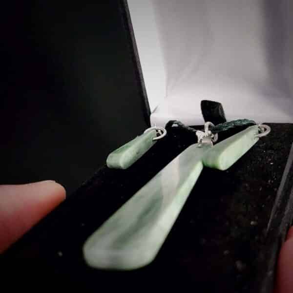 PAU09 Roimata and earring set inanga, pounamu, taonga (4) PAU09 Roimata and earring set inanga, pounamu, taonga (4)
