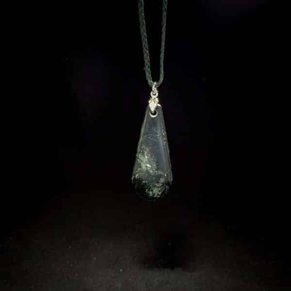 PAU13 Emerald Green Tangiwai Roimata with clasp, pounamu, taonga (3)