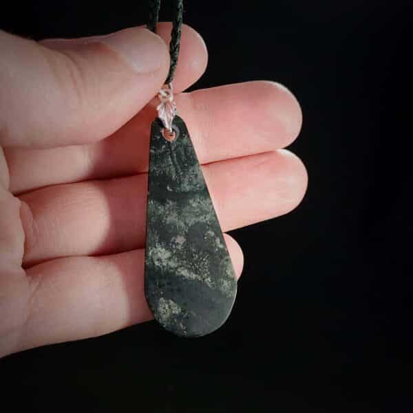 PAU13 Emerald Green Tangiwai Roimata with clasp, pounamu, taonga (6) PAU13 Emerald Green Tangiwai Roimata with clasp, pounamu, taonga (6)