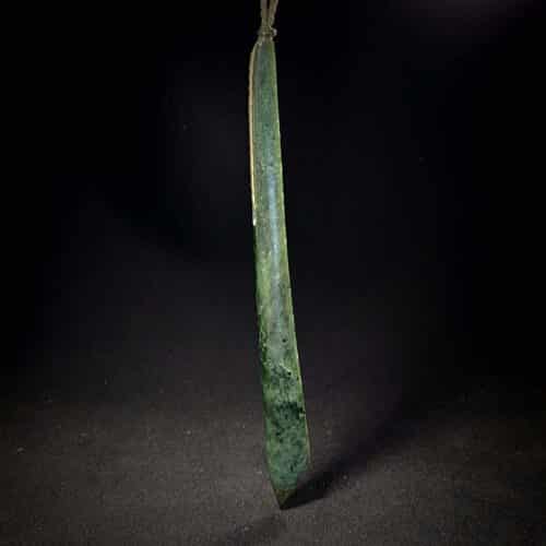 Pūtake – Kawakawa Roimata Freeform Pendant
