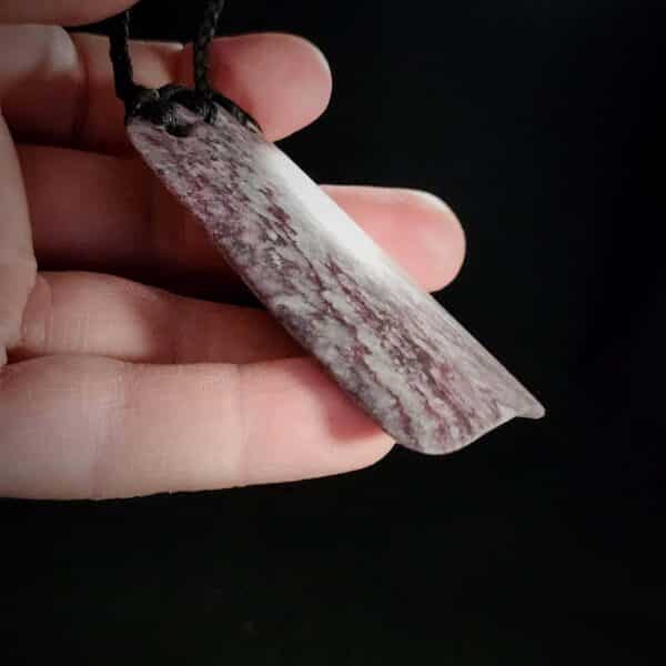 PAU17 Aroha Toki, taonga (5) PAU17 Aroha Toki, taonga (5)