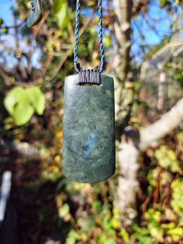 PAU19 Mana Toki Blue eye Neslon Pounamu, taonga (3) PAU19 Mana Toki Blue eye Neslon Pounamu, taonga (3)