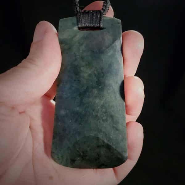 PAU19 Mana Toki Blue eye Neslon Pounamu, taonga (6) PAU19 Mana Toki Blue eye Neslon Pounamu, taonga (6)