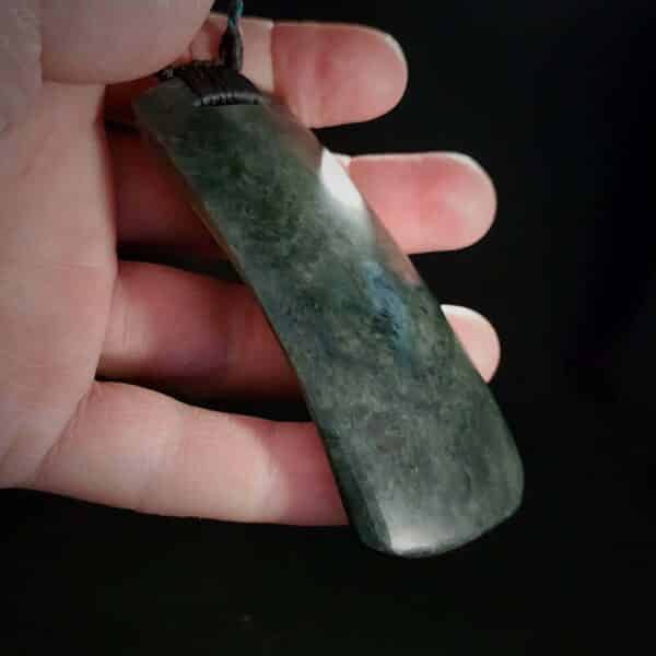 PAU19 Mana Toki Blue eye Neslon Pounamu, taonga (8) PAU19 Mana Toki Blue eye Neslon Pounamu, taonga (8)