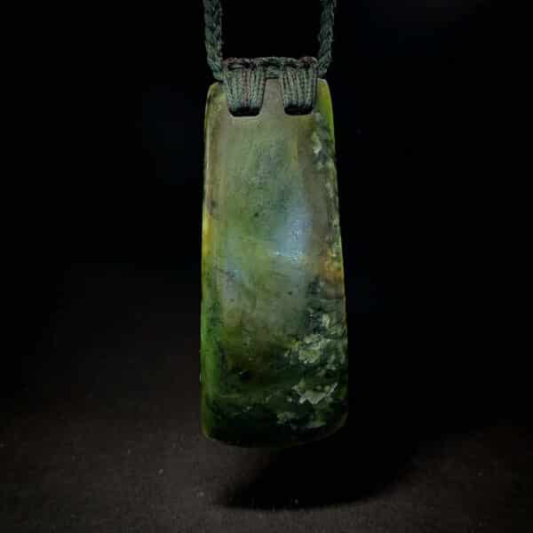 PAU21 Mana Toki Kawakawa, pounamu, taonga (6)