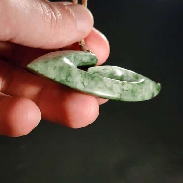 hei matau, pounamu, jade, taonga (2) hei matau, pounamu, jade, taonga (2)