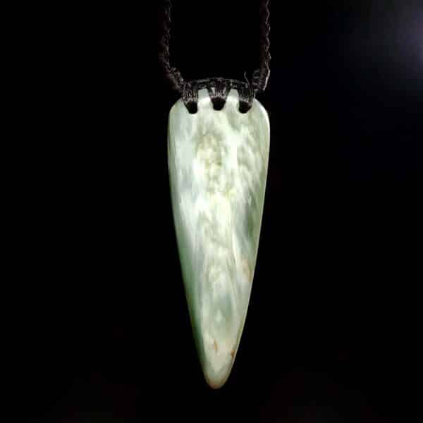 inanga, niho, pounamu, nephrite, taonga, jade (3) inanga, niho, pounamu, nephrite, taonga, jade (3)