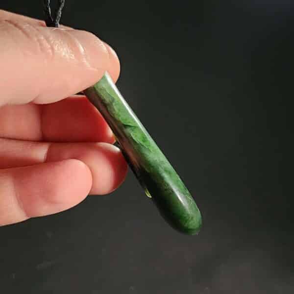 kawakawa, pounamu, taonga, jade, hei matau, hunter, (1) kawakawa, pounamu, taonga, jade, hei matau, hunter, (1)