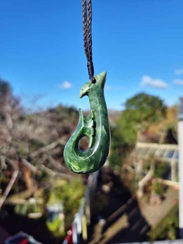 kawakawa, pounamu, taonga, jade, hei matau, hunter, (2) kawakawa, pounamu, taonga, jade, hei matau, hunter, (2)