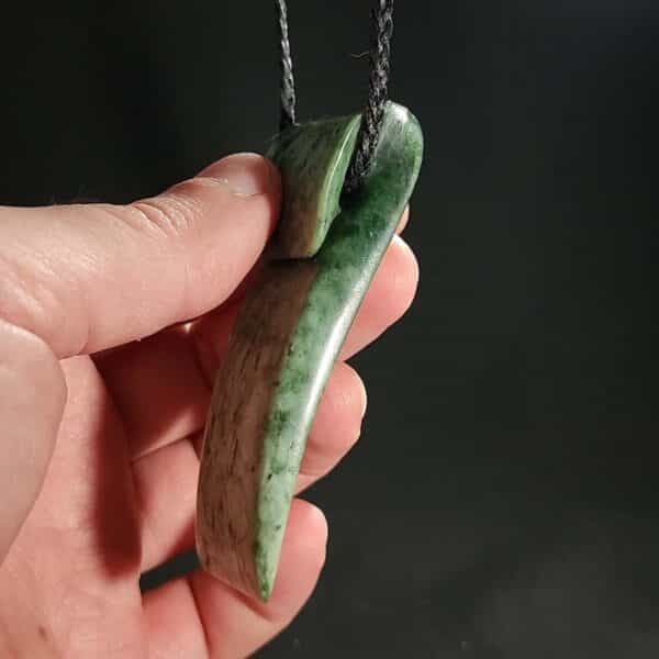 toki, scroll, taonga, pounamu, tactile, jade, kawakawa (10) toki, scroll, taonga, pounamu, tactile, jade, kawakawa (10)