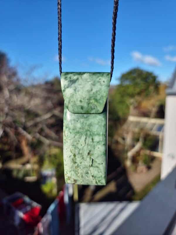 toki, scroll, taonga, pounamu, tactile, jade, kawakawa (11) toki, scroll, taonga, pounamu, tactile, jade, kawakawa (11)