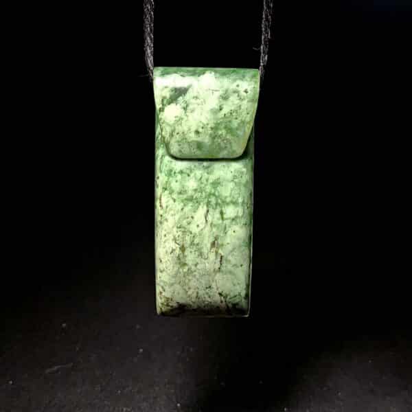 toki, scroll, taonga, pounamu, tactile, jade, kawakawa (2)