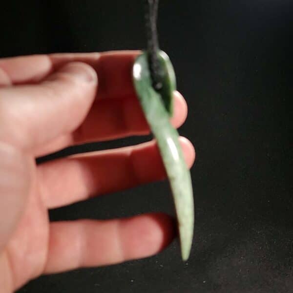 toki, scroll, taonga, pounamu, tactile, jade, kawakawa (7) toki, scroll, taonga, pounamu, tactile, jade, kawakawa (7)