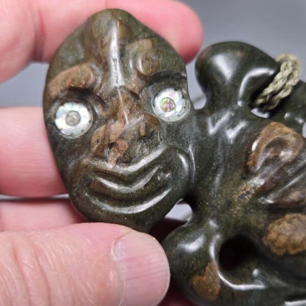Hei Tiki, taonga, pounamu, tiki, paua, maori (7) Hei Tiki, taonga, pounamu, tiki, paua, maori (7)