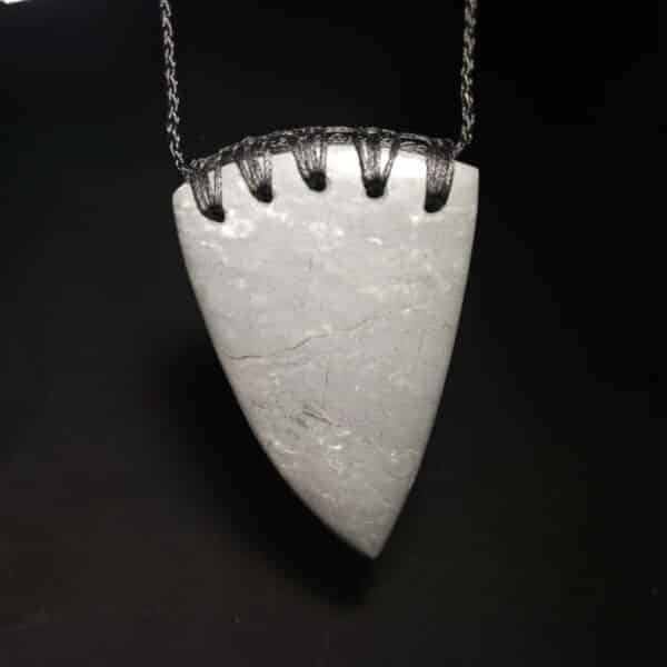 Niho, marutea, pakohe, taonga (1) Niho, marutea, pakohe, taonga (1)