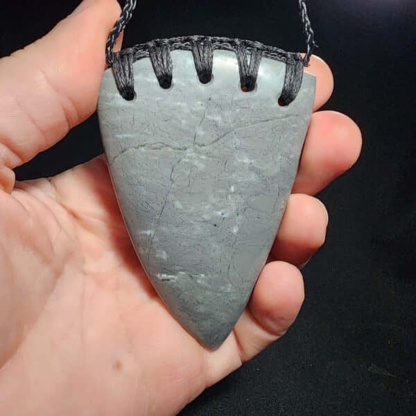 Niho, marutea, pakohe, taonga (3) Niho, marutea, pakohe, taonga (3)