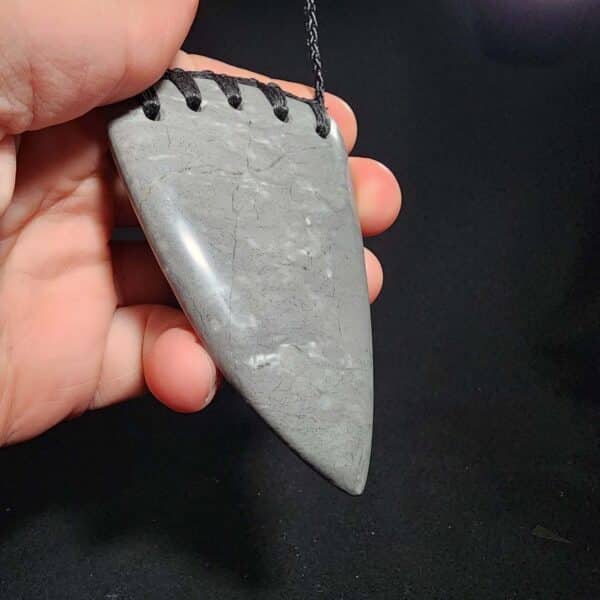 Niho, marutea, pakohe, taonga (7) Niho, marutea, pakohe, taonga (7)