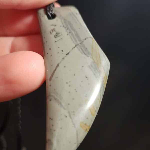 Pakohe, niho, taonga (7) Pakohe, niho, taonga (7)