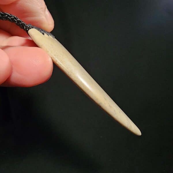 Pakohe, niho, tooth, shark, taonga (4) Pakohe, niho, tooth, shark, taonga (4)