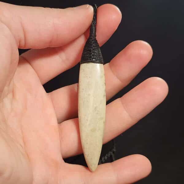 Pakohe, roimata, taonga (2) Pakohe, roimata, taonga (2)