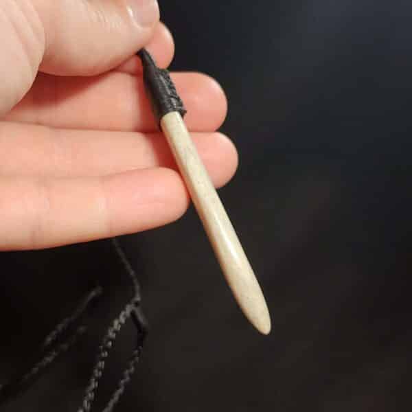 Pakohe, roimata, taonga (4) Pakohe, roimata, taonga (4)