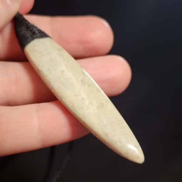 Pakohe, roimata, taonga (6) Pakohe, roimata, taonga (6)