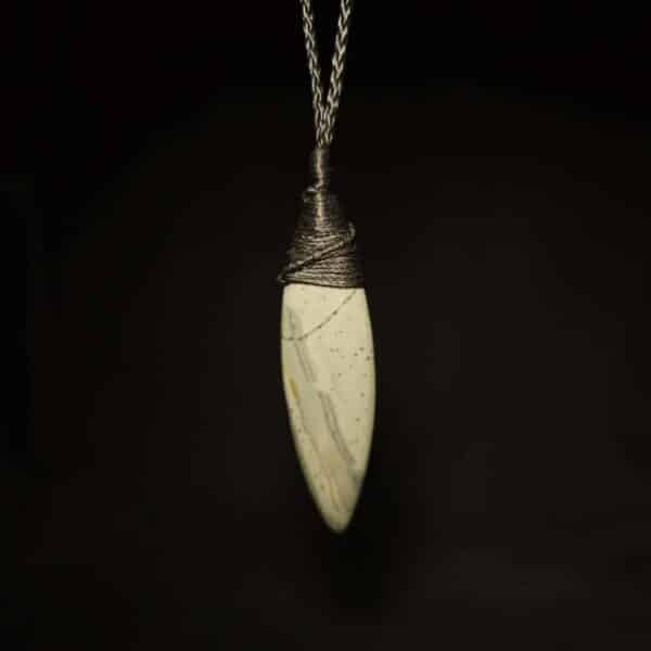 Pakohe, roimata, taonga (8) Pakohe, roimata, taonga (8)