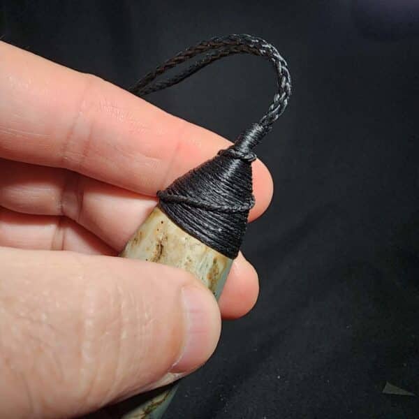 Roimata, pakohe, natural, skin, rough, taonga (6) Roimata, pakohe, natural, skin, rough, taonga (6)