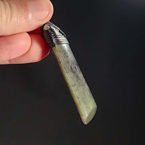 Totoweka, pounamu, taonga, jade, nephrite, toki (5) Totoweka, pounamu, taonga, jade, nephrite, toki (5)