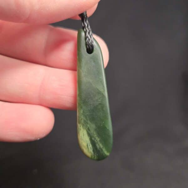 drop, roimata, kuru, kahurangi, pounamu, taonga (4) drop, roimata, kuru, kahurangi, pounamu, taonga (4)