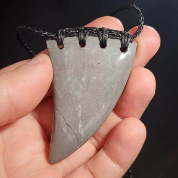 marutea, pakohe, taonga, niho (3) marutea, pakohe, taonga, niho (3)